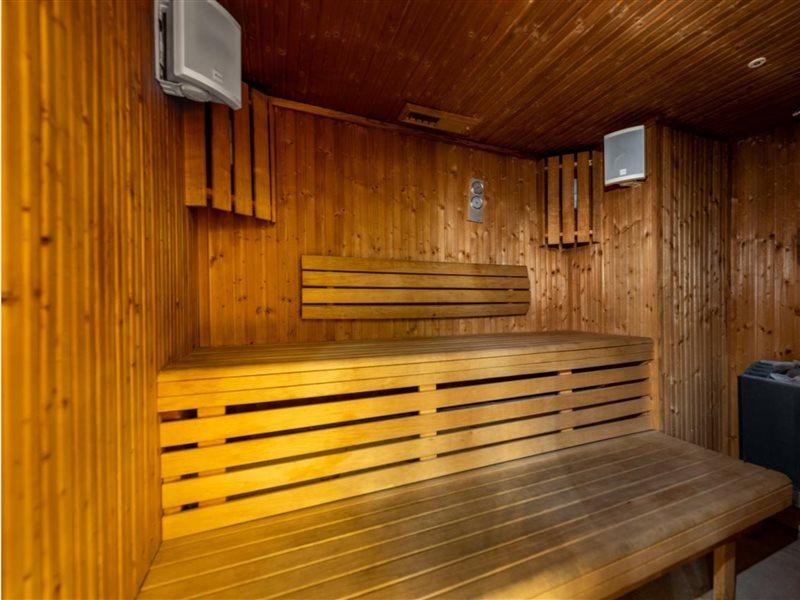 Cosy In With Jacuzzi Hotel