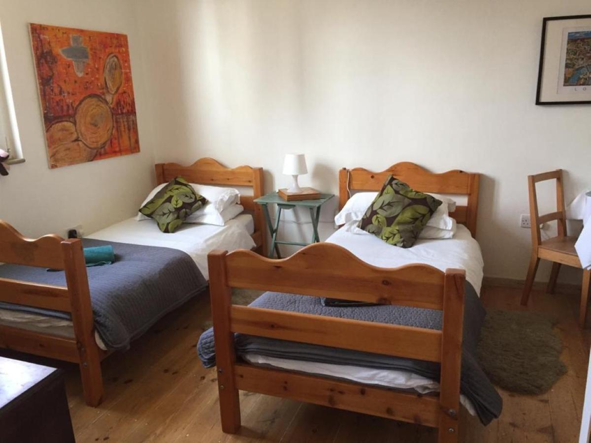 Apartment Lovely Twin With Terrace London
