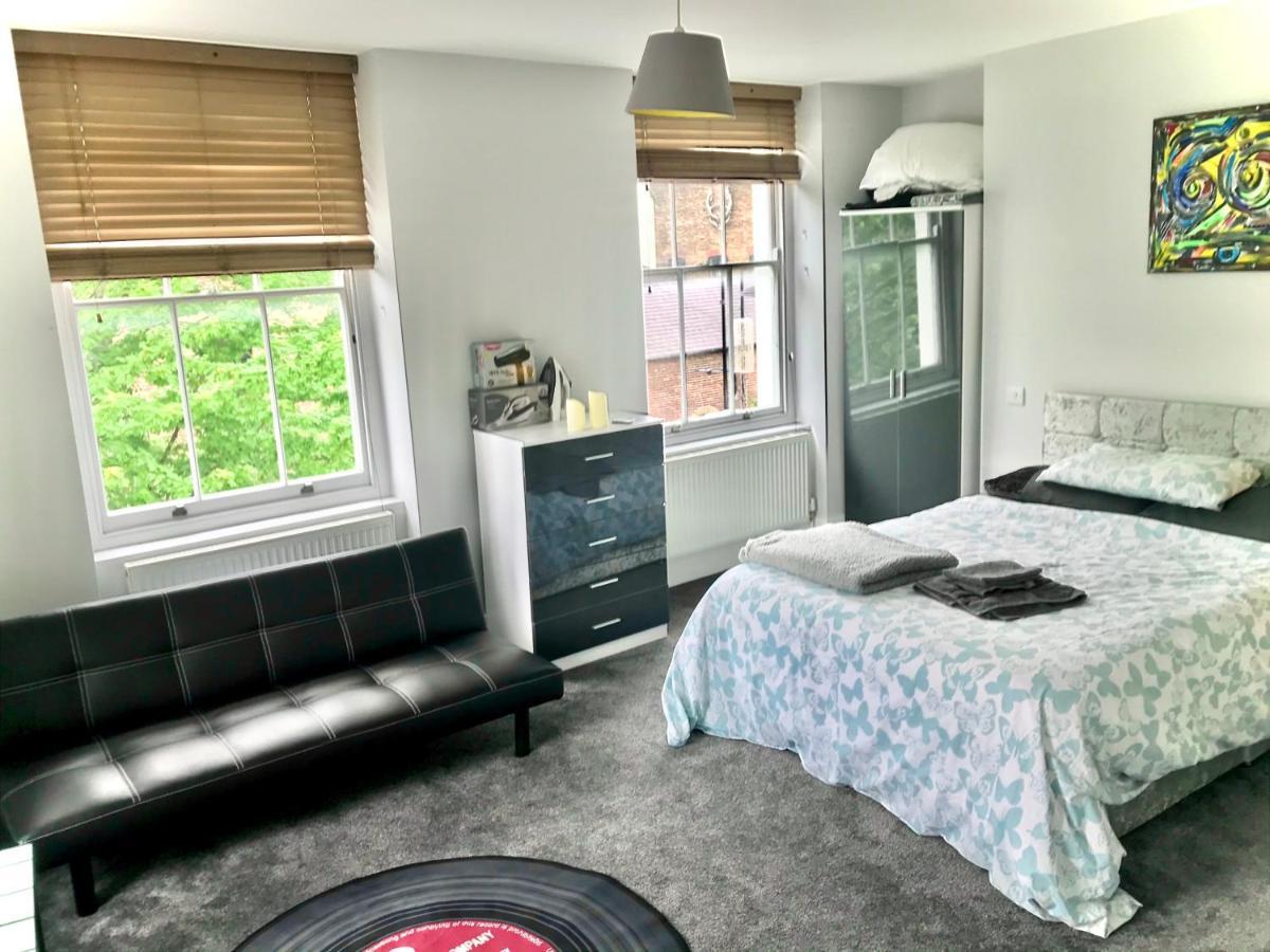 Maison d'hôtes Camden Double Bedroom With Super Large King Bed *