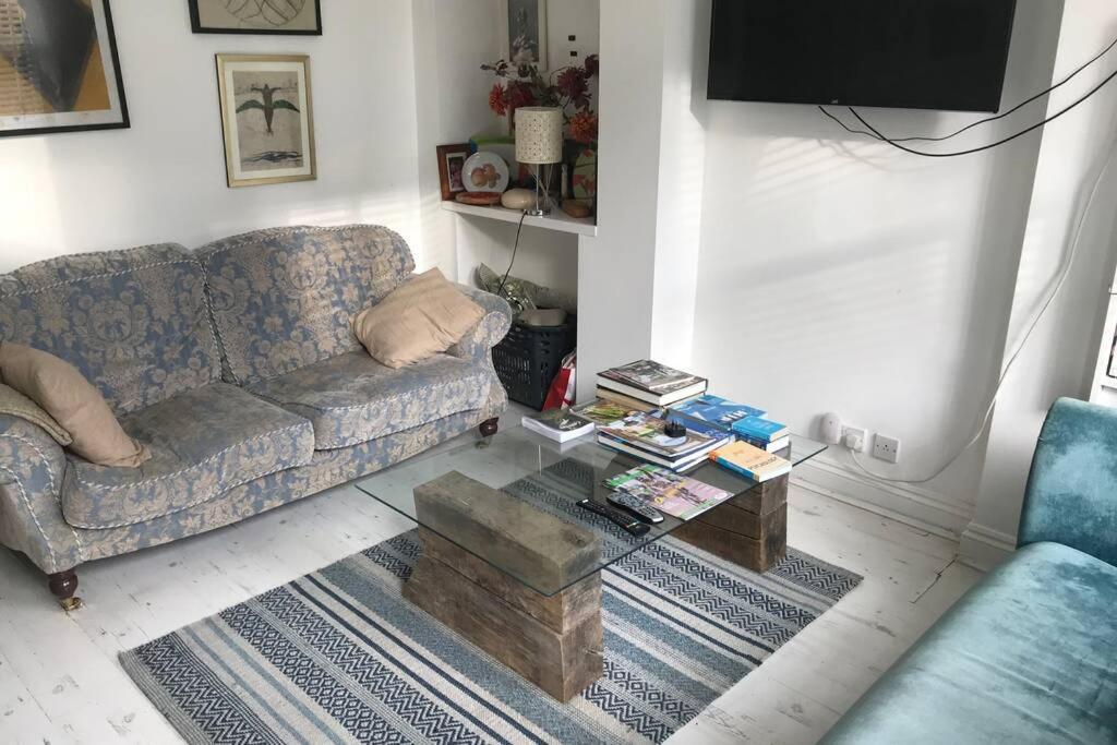 Apartment 2 Bed Lovely Garden Flat Nr Wandsworth Common *