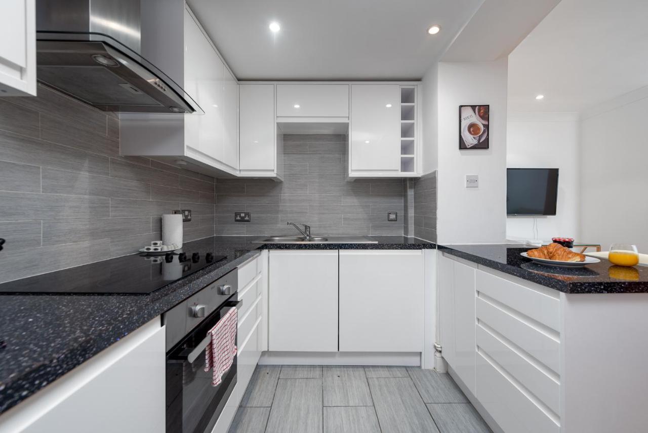 Anderson Street By Capital * Londra