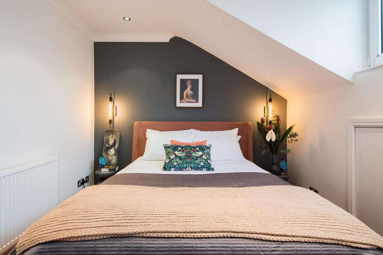 The Cromwell Road Escape - Modern & 1bdr Flat With Rooftop Terrace Apartment