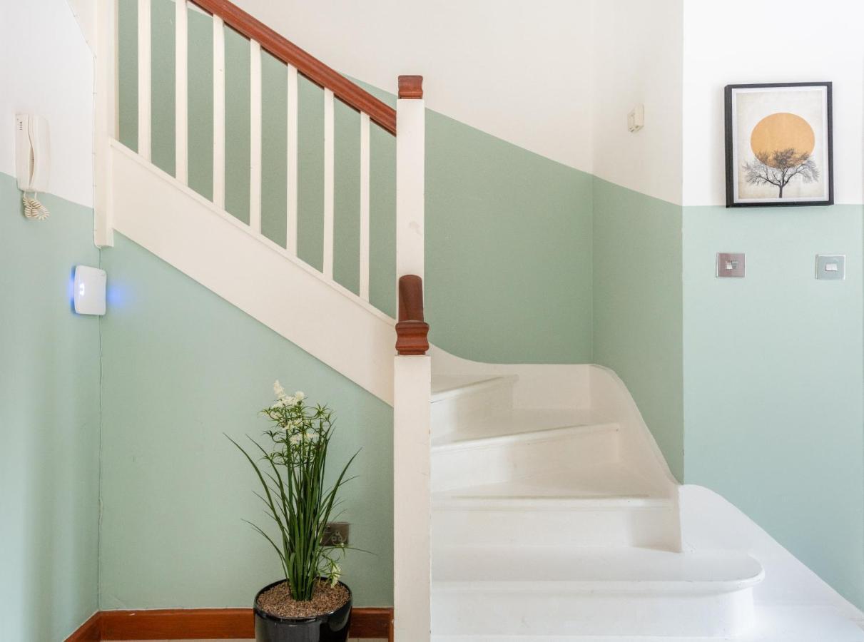 The Southwick Sanctuary - Large 6bdr With Terrace * Londen