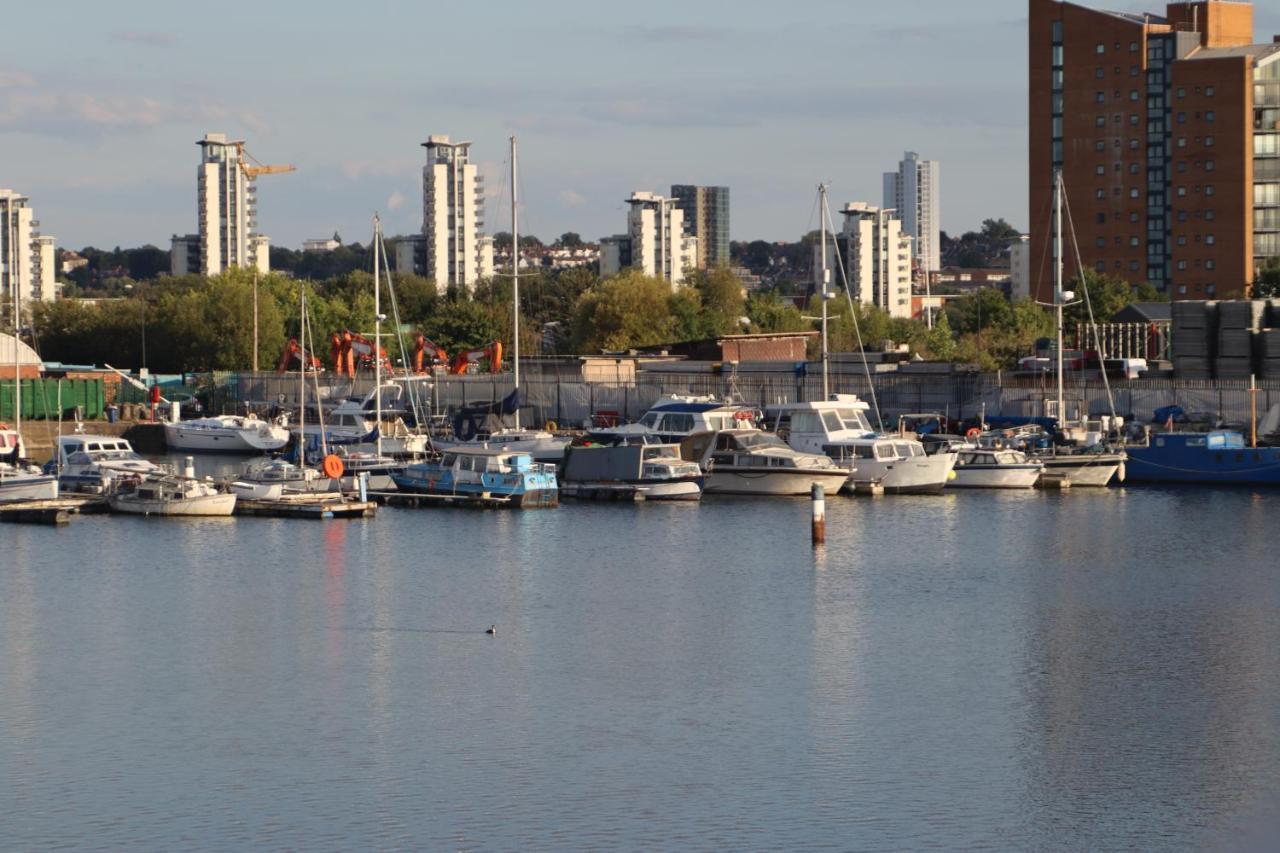 Destination Docklands Lejlighed *