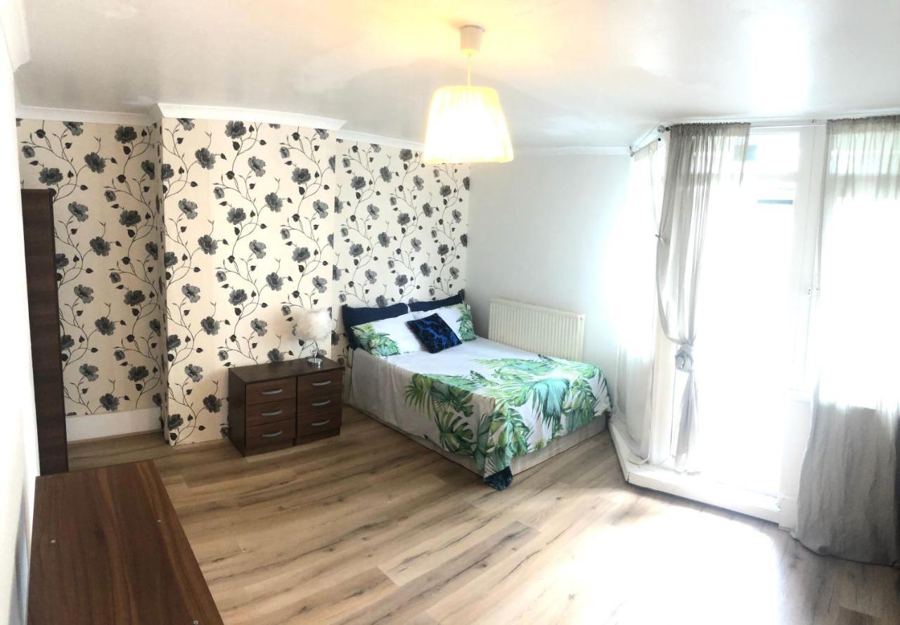 Guest house East Bethnal Green *