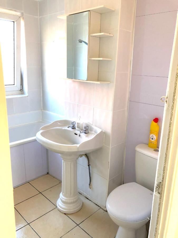 East Bethnal Green Guest house *