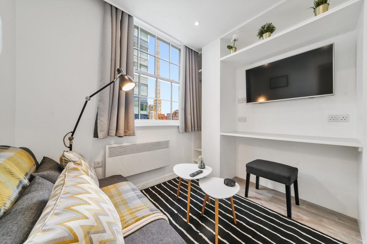 Cosy In The Heart Of The *