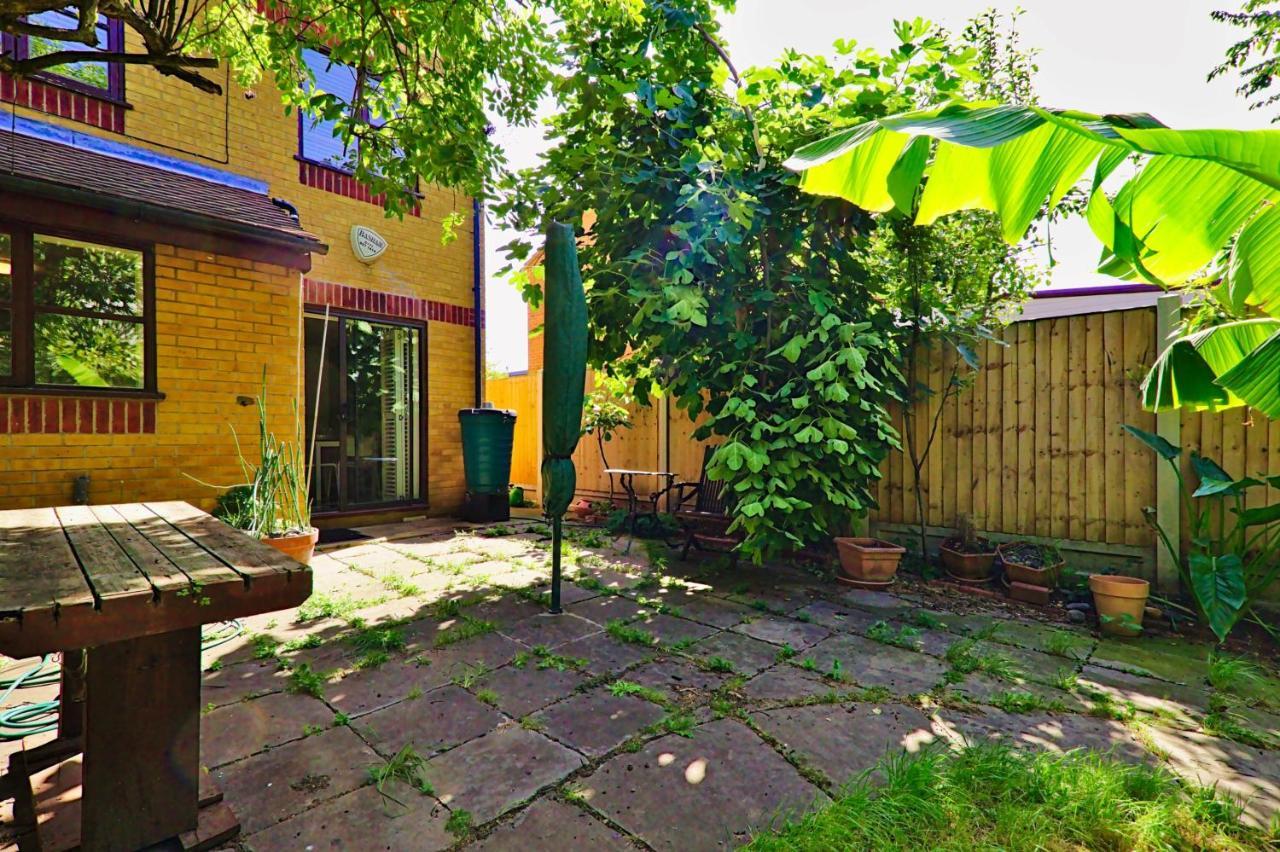 Harlinger Annexe 3* Londen