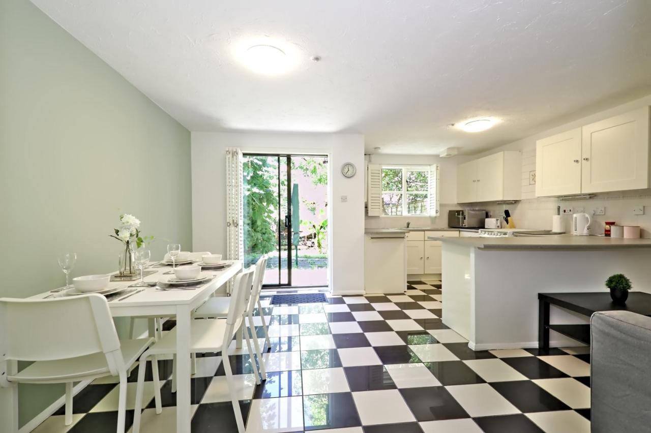 Harlinger Annexe 3* Londen