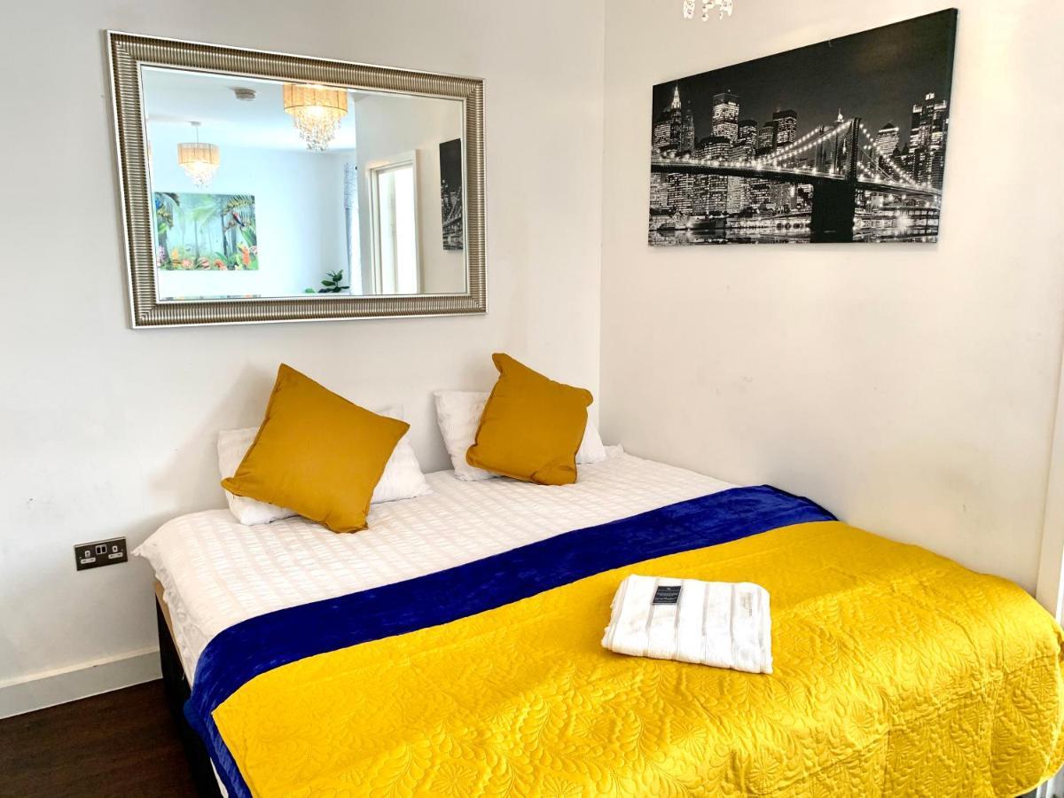 Appartement 2-bedrooms Apartment, Lounge, Balcony Londen