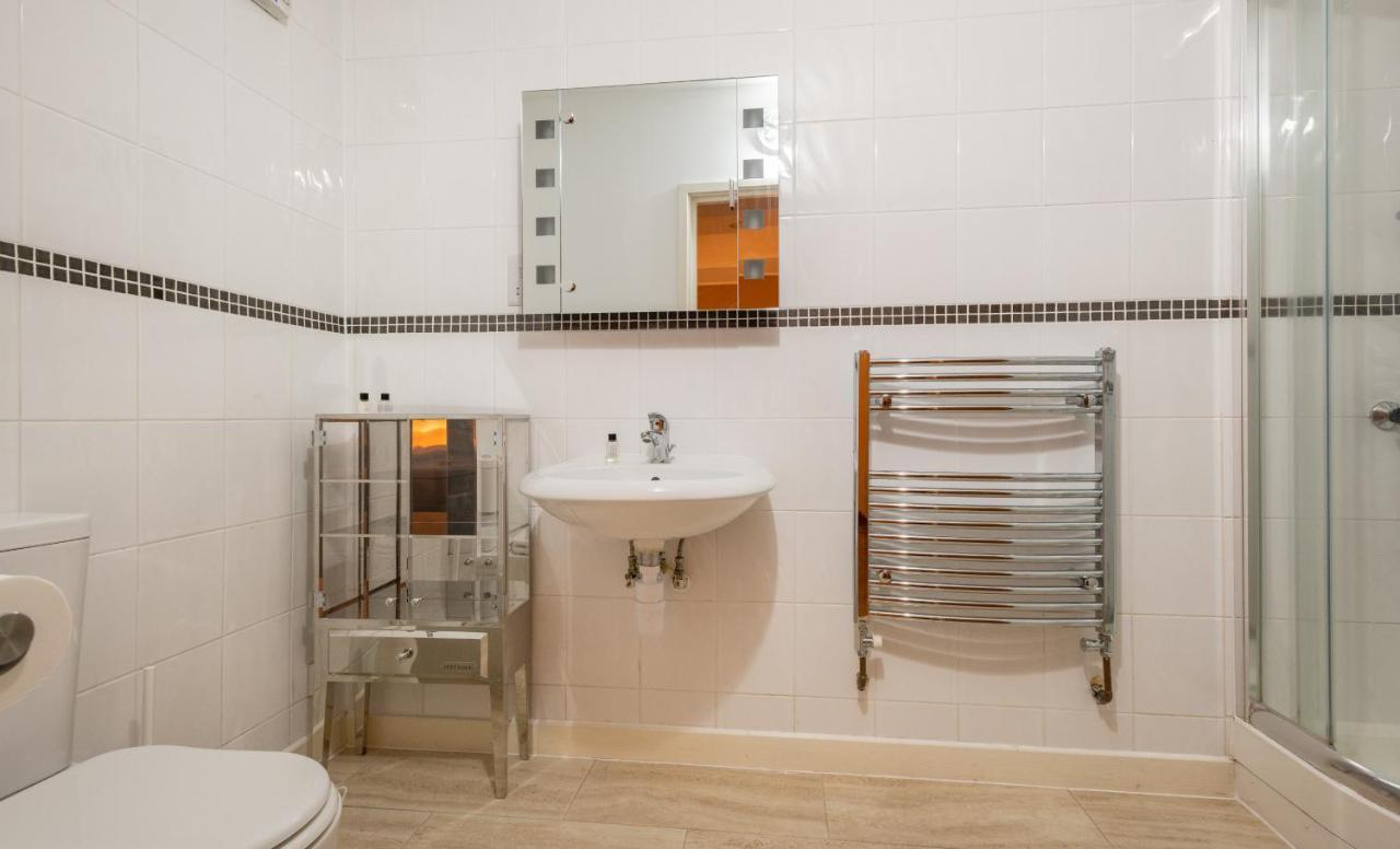 The Southwick Sanctuary - Large 6bdr With Terrace Appartement *