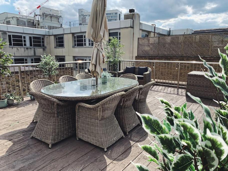 Penthouse Loft With Roof Terrace Not For Events Or Parties Londen