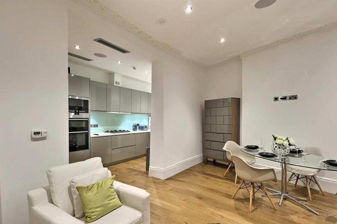 Apartment Arcore Premium Rental Shaftesbury Avenue