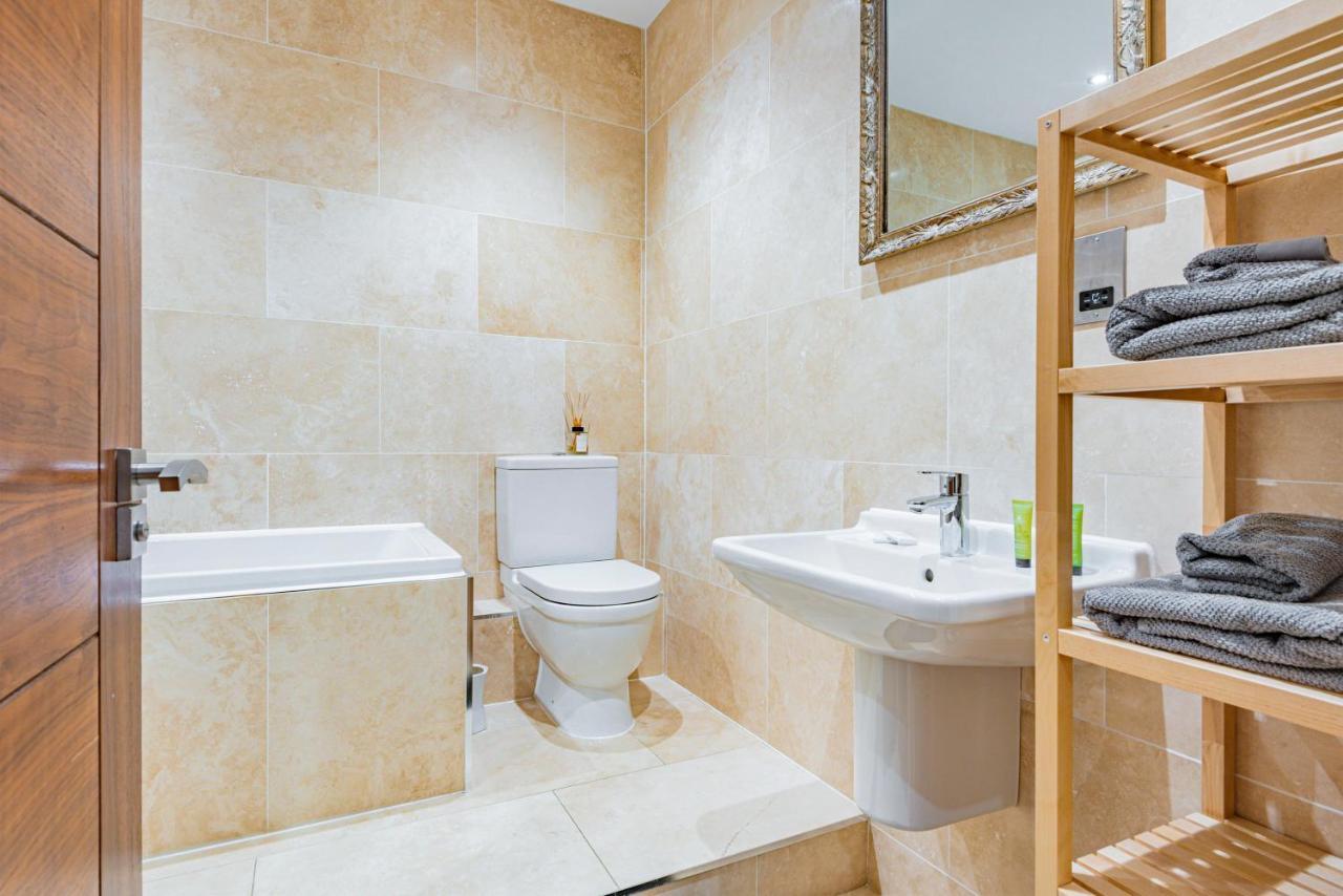 Arcore Premium Rental Shaftesbury Avenue * London