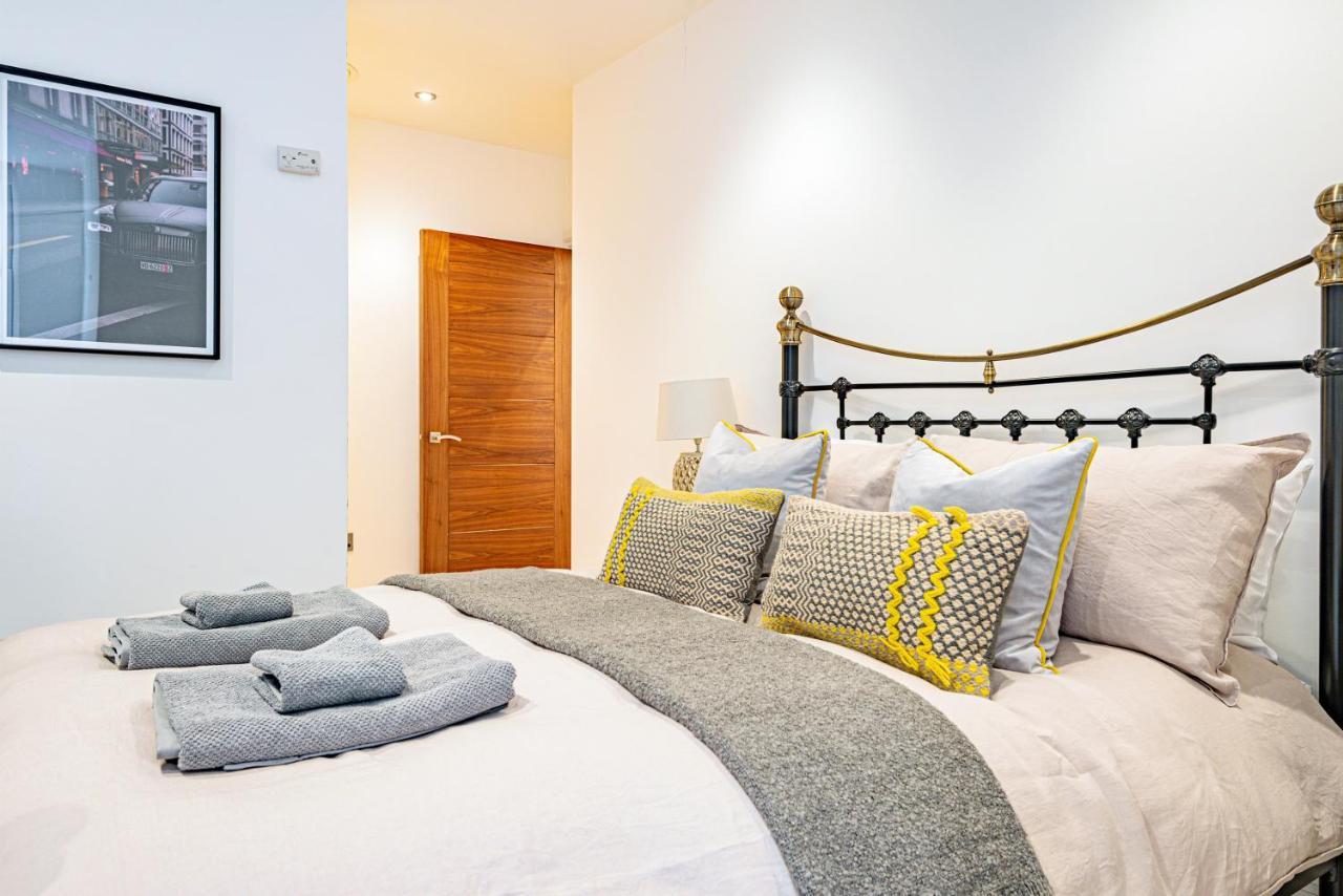 Apartment Arcore Premium Rental Shaftesbury Avenue