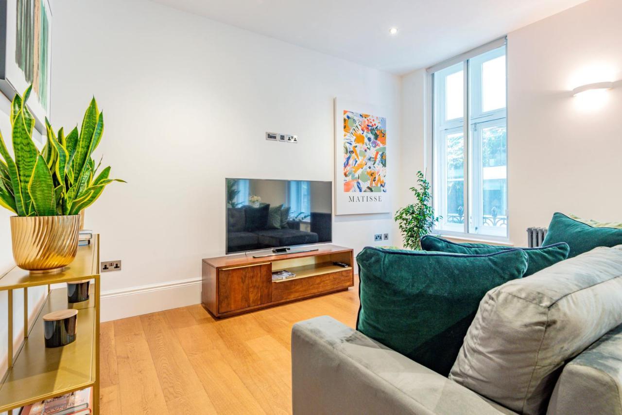 Apartment Arcore Premium Rental Shaftesbury Avenue