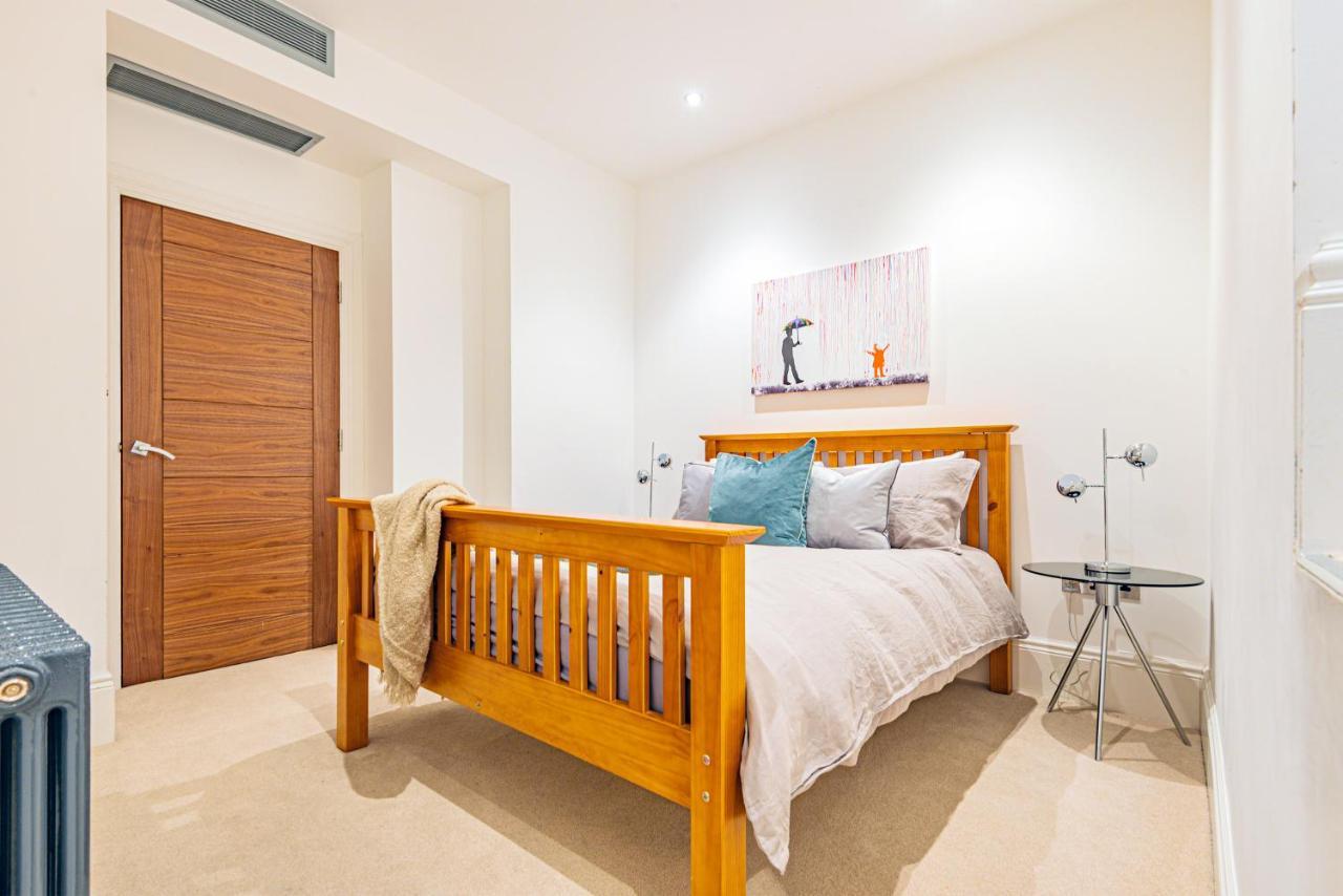 Arcore Premium Rental Shaftesbury Avenue Apartment *