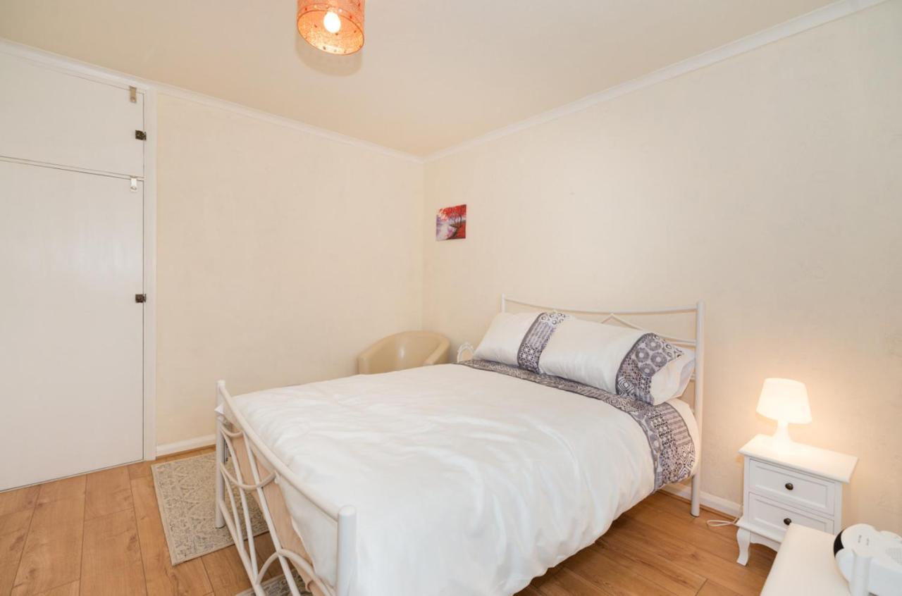 Tdm Bachelot Lettings Ltd Guest house London