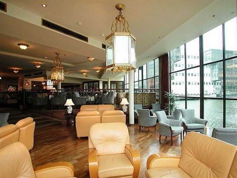 Britannia International Canary Wharf 4*