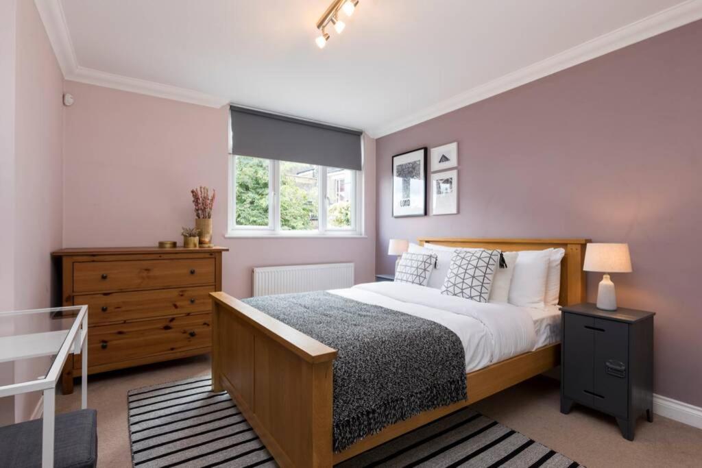 Apartment Amazing 4 Bed House Wparking 2min Walk To Station