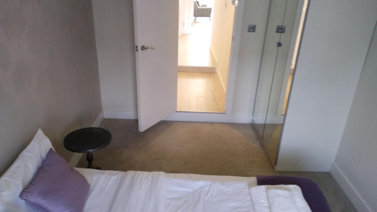 Apartment Modern 2 Bed Flat In Maida Hill Near Kensal Town In For Up To 4 People - 9mins To Tube Station *
