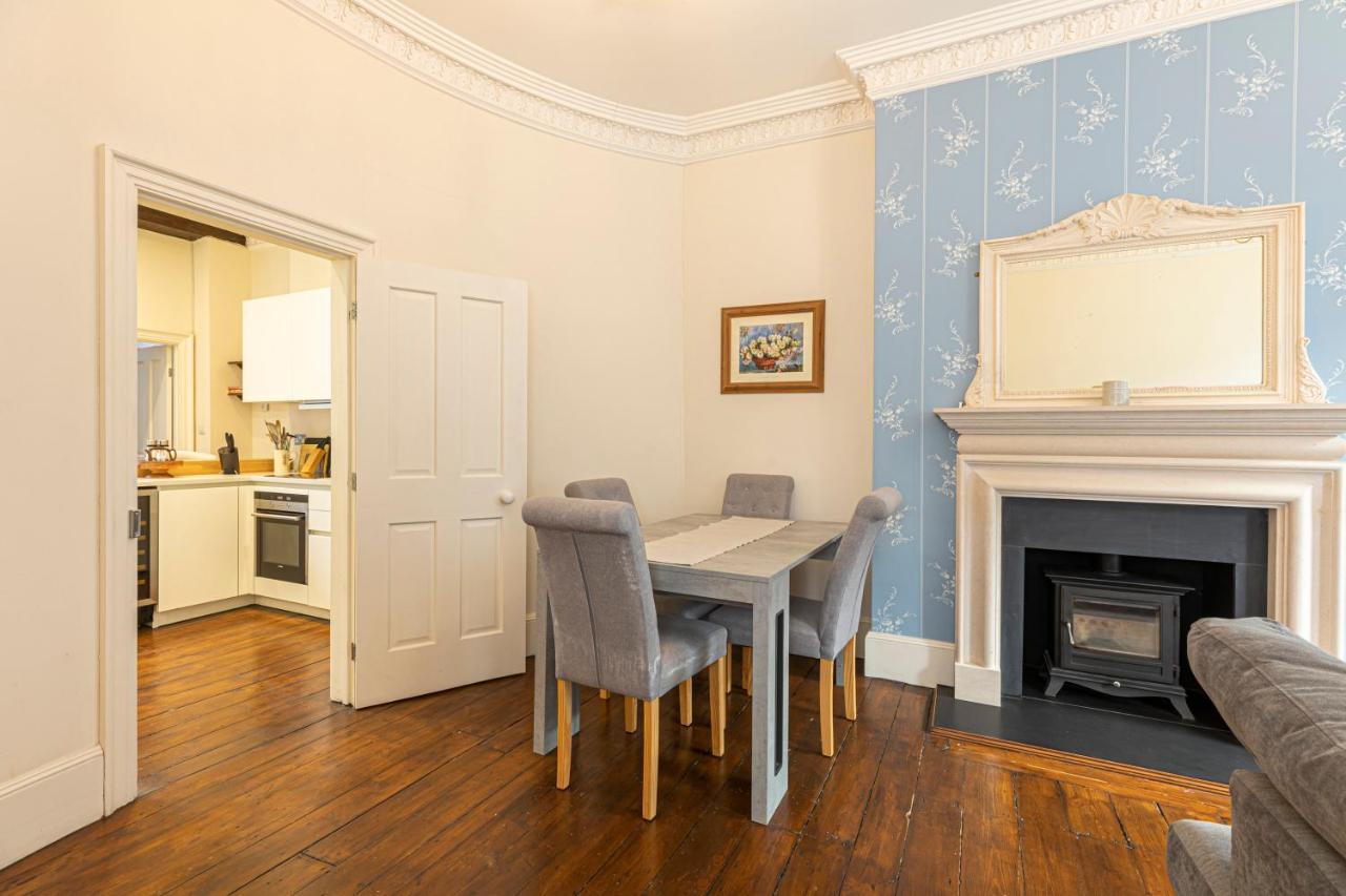 Altido Homely 2-bed Flat With Courtyard London