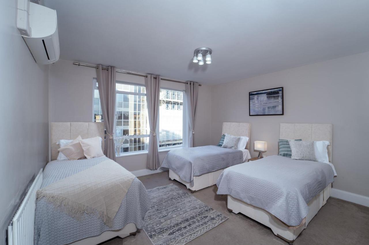 Park Lane Crawford Place Apartment *