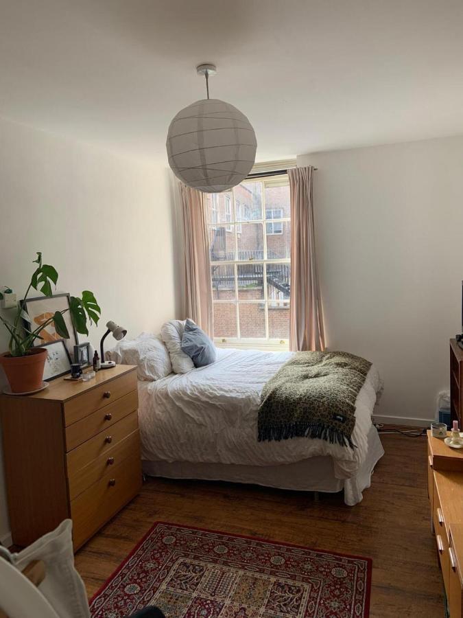 Charming 3-bed In Apartment *