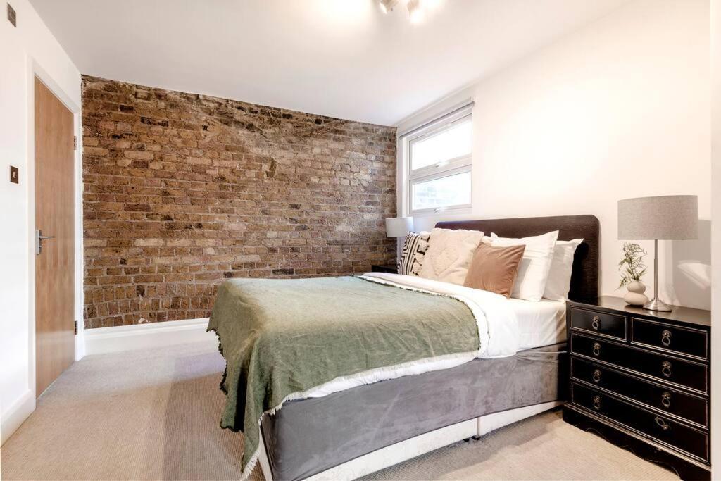 Penthouse Loft With Roof Terrace Not For Events Or Parties * Londen