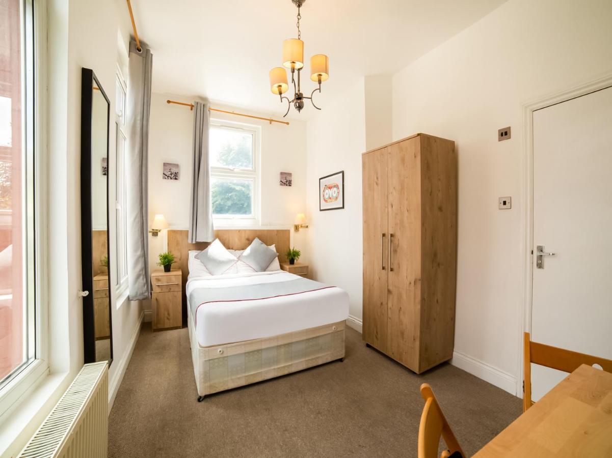 Oyo Tamtam Acton Hotel London