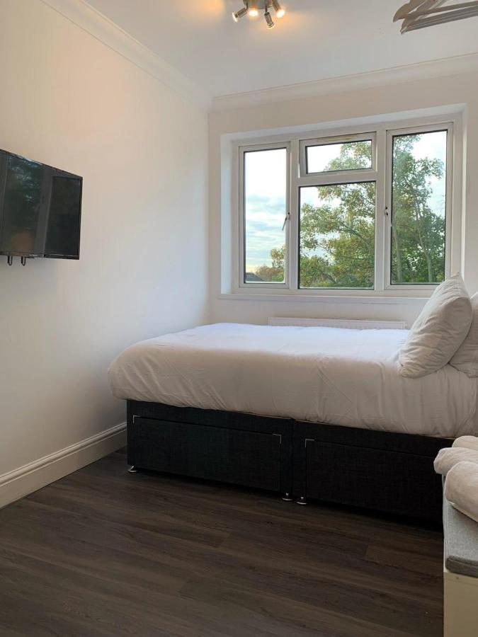 Luxury Near Wembley Stadium, Wembley Arena, Designer Outlet * Londra