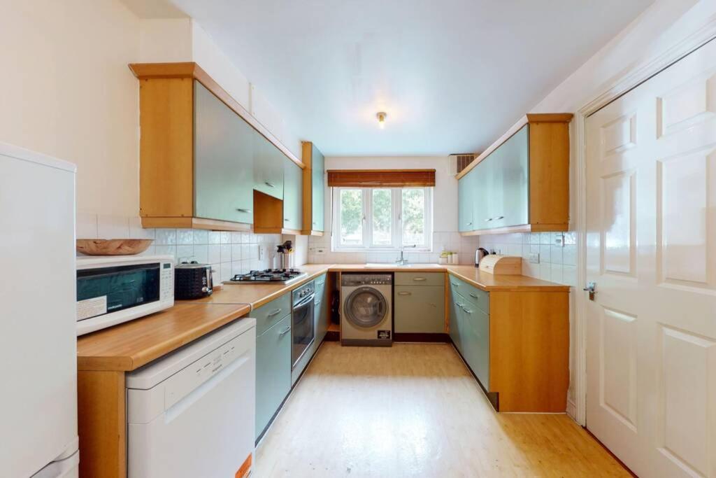 Lejlighed Super 2 Bed House Wprivateparking&privategarden *