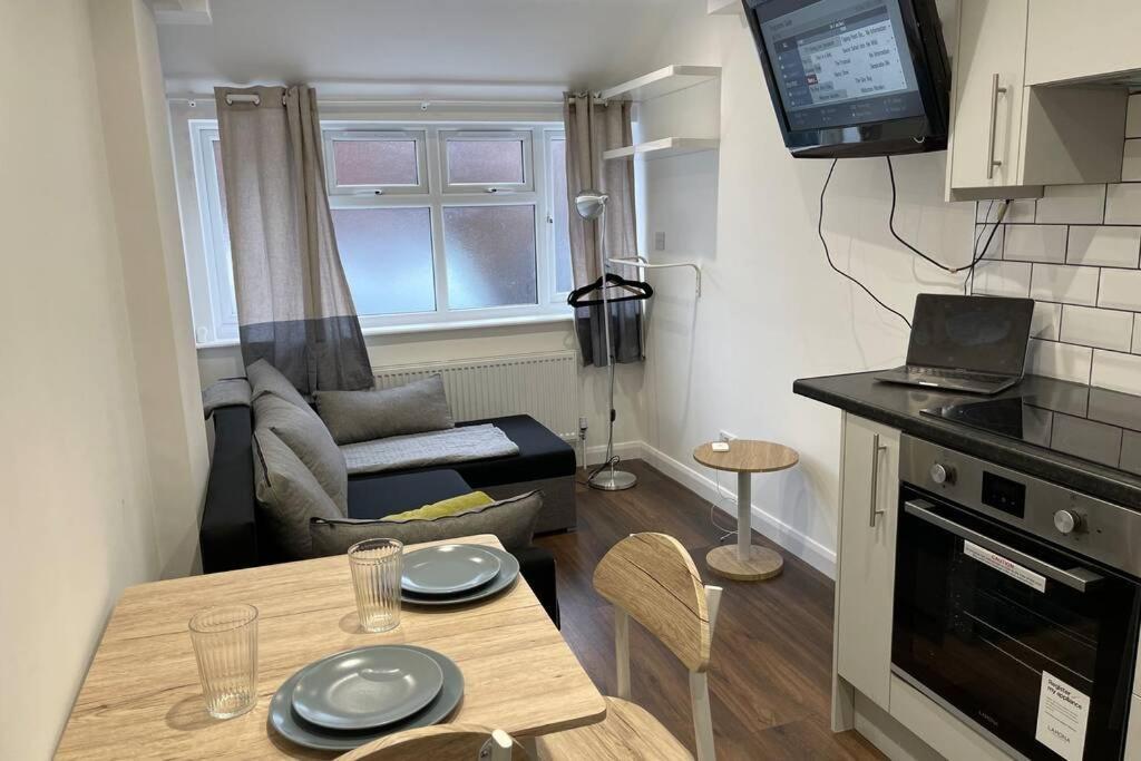 Small Cosy In Plaistow. East Appartement *