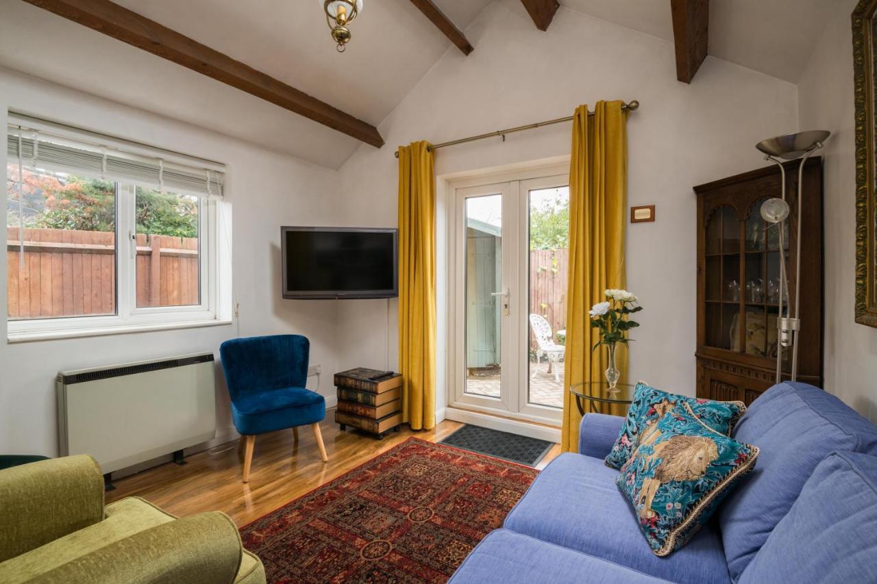 Exclusive In Acton By Underthedoormat Appartamento