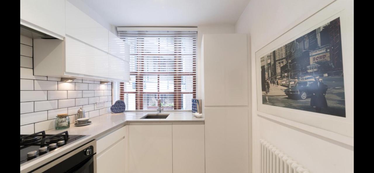 Shad Thames Pied-A-Terre Exquisite Historic Warehouse Air Conditioning Private Parking Garden & Balcony Next To Shard With Views Appartement