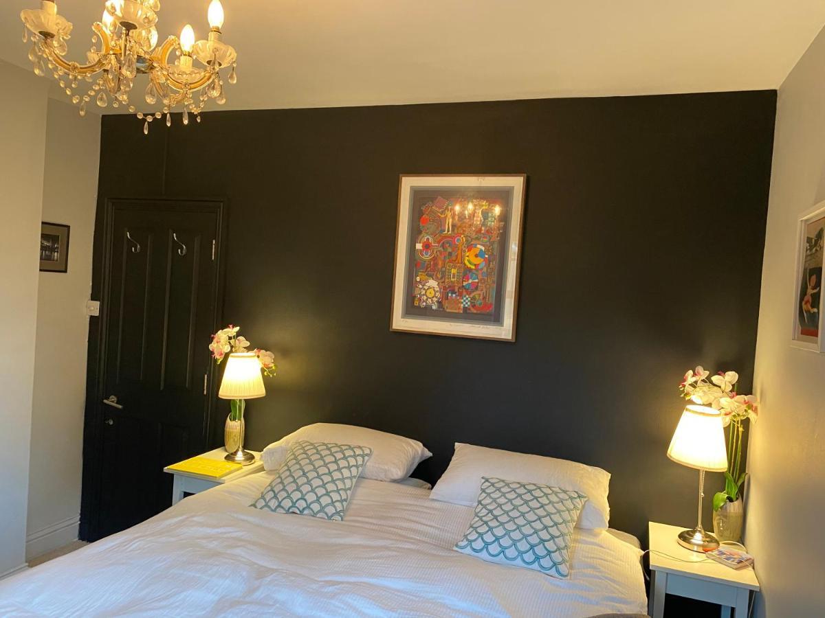 Shad Thames Pied-A-Terre Exquisite Historic Warehouse Air Conditioning Private Parking Garden & Balcony Next To Shard With Views Appartement *