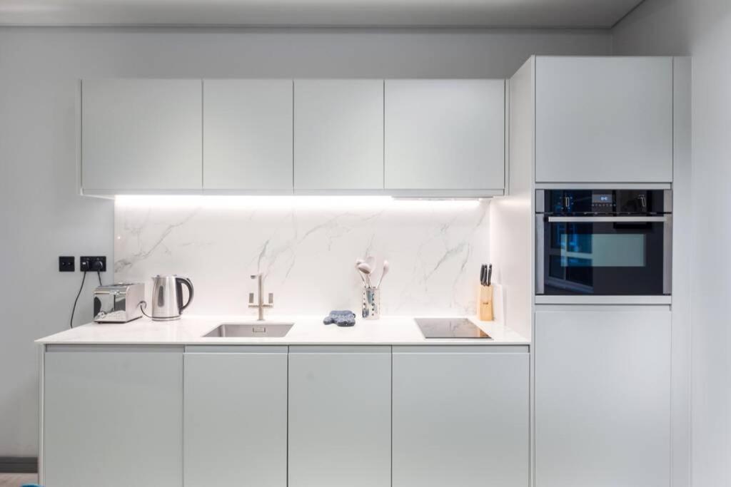 Apartment 324 - Nell Gwynn House, Chelsea