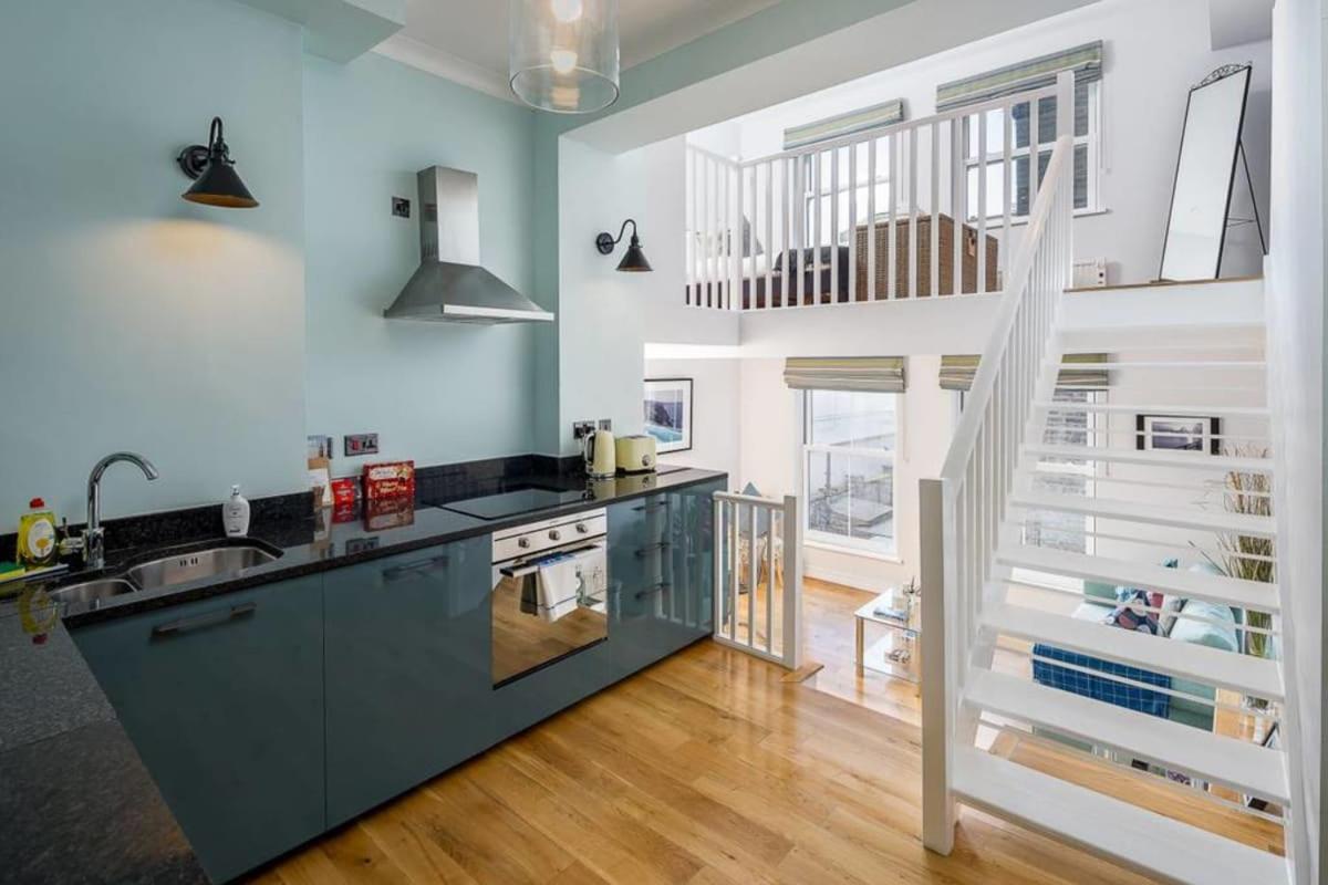 Spacious Duplex Near West Hampstead 4 Minutes To Tube * London
