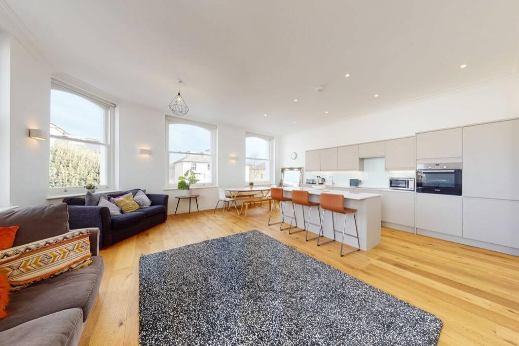 Superb 2 Bed Flat Camden 5 Min Walktube Station Lejlighed