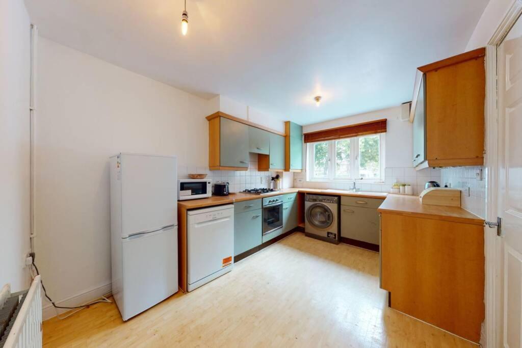 Super 2 Bed House Wprivateparking&privategarden Lejlighed *