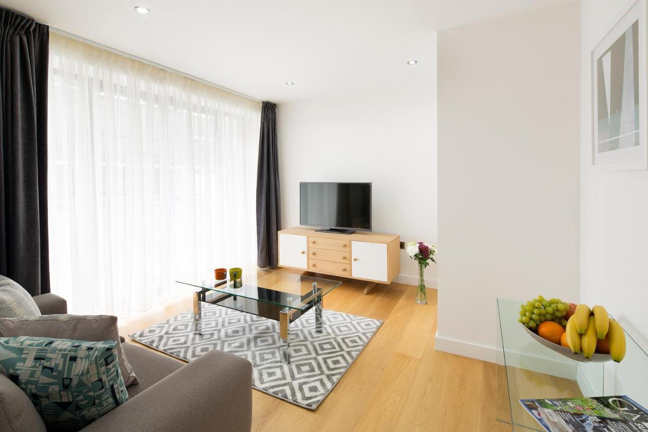Cambric By Aeria * London