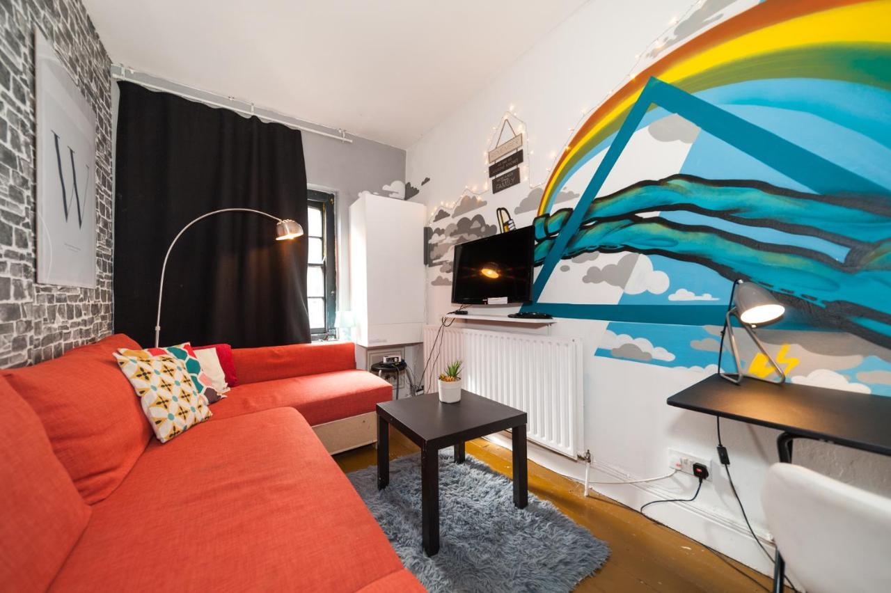 Appartamento 2 Bedroom Roof Terrace With Sauna Jakuzzi And Outdoor Cinema Londra