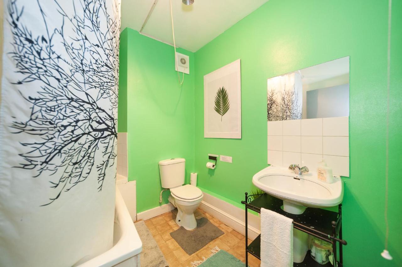 2 Bedroom Roof Terrace With Sauna Jakuzzi And Outdoor Cinema Appartamento