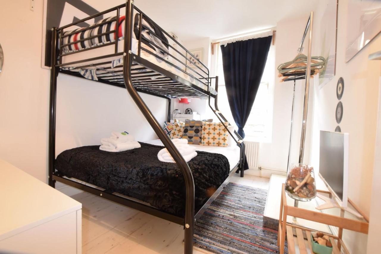 Apartment 2 Bedroom Roof Terrace With Sauna Jakuzzi And Outdoor Cinema