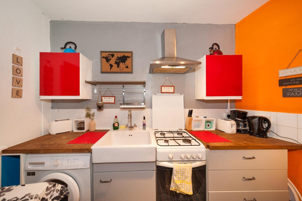 2 Bedroom Roof Terrace With Sauna Jakuzzi And Outdoor Cinema * London