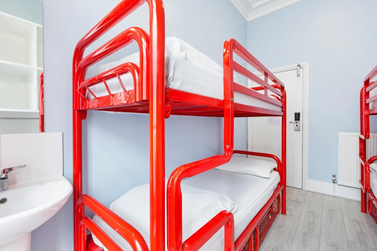 Hostel Astor Victoria *