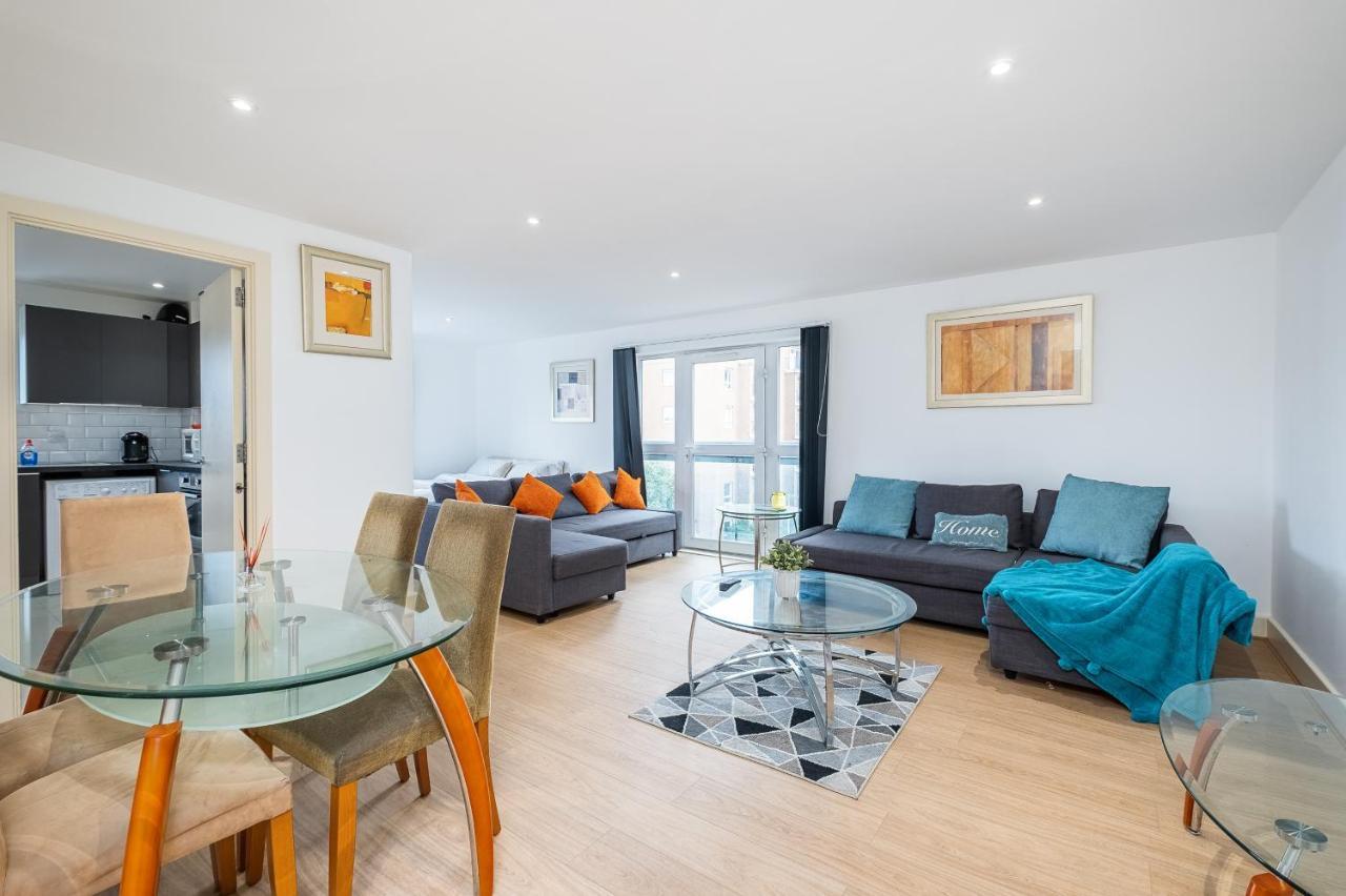 Canary Wharf/docklands/excel Spacious Apt E14 * London