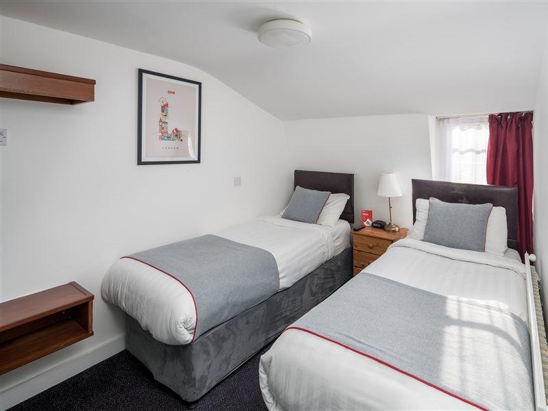 Apollo Kings Cross Hotel 3*