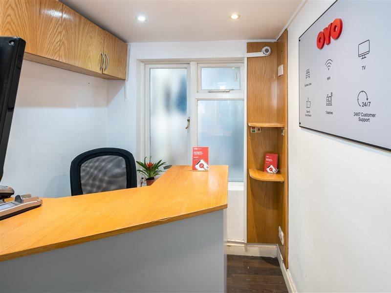 Oyo Bakers Hotel London Victoria 3*