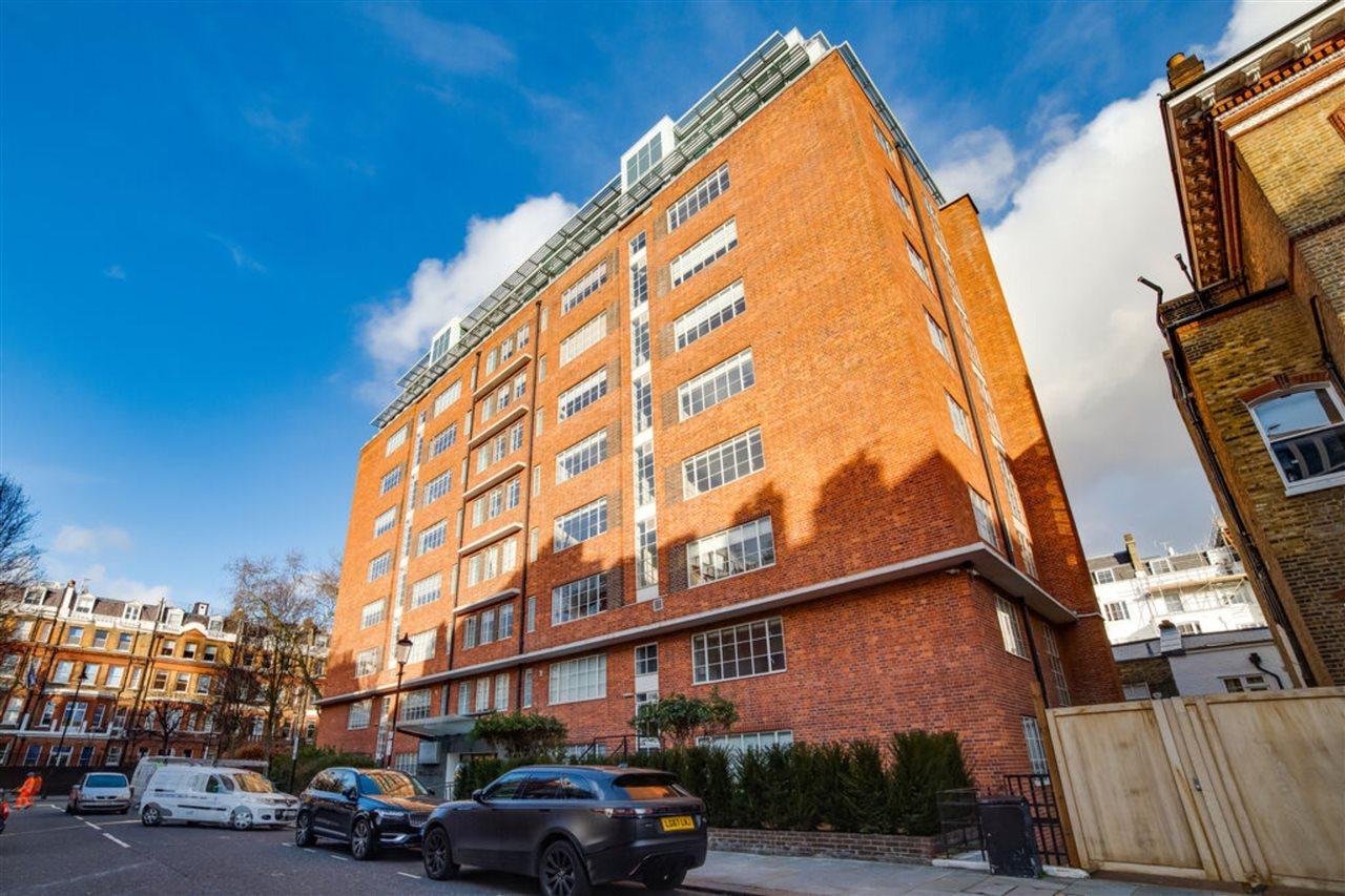 Cosy In With Jacuzzi 4* London